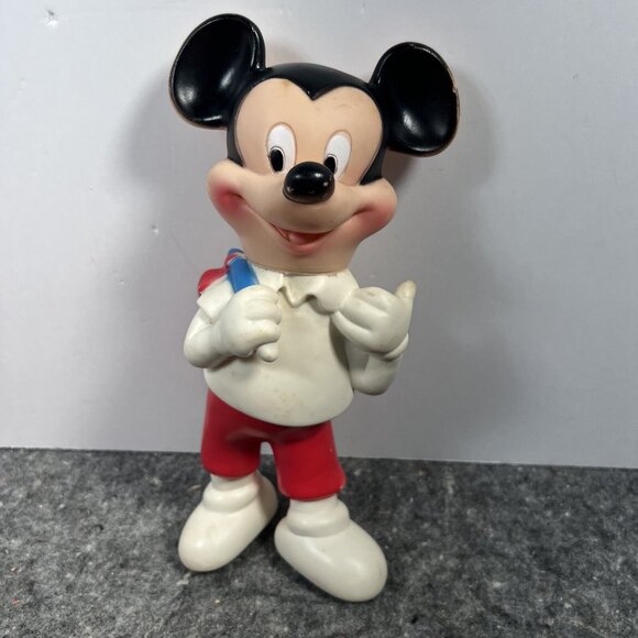 Vtg DELL WALT DISNEY HITCHHIKING HOBO MICKEY MOUSE SQUEAKY TOY - Picture 1 of 15